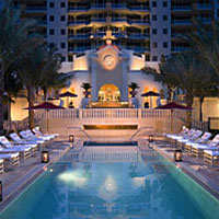 Image of Acqualina that clicks to condo details page