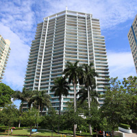 Image of Grovenor House that clicks to condo details page